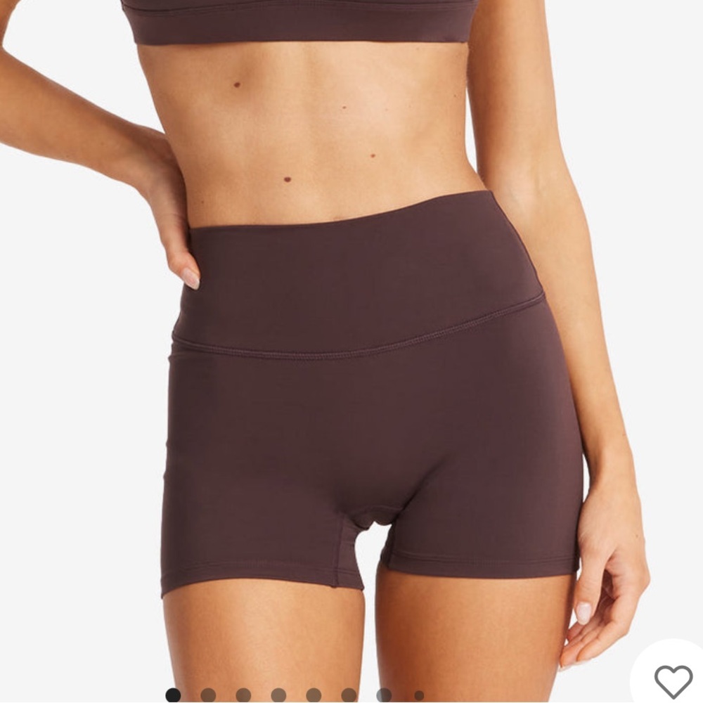 CSB Serenity scrunch shorts 4” in espresso